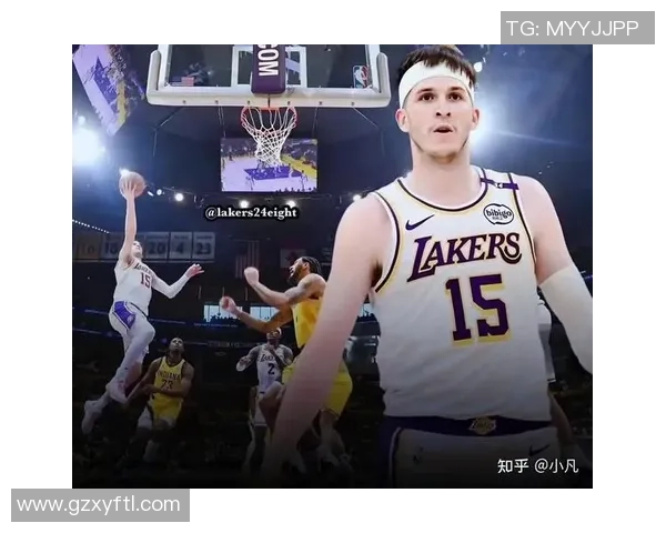 小里弗斯：老詹在简直一切队都能做持球大核 唯一在湖人得打无球